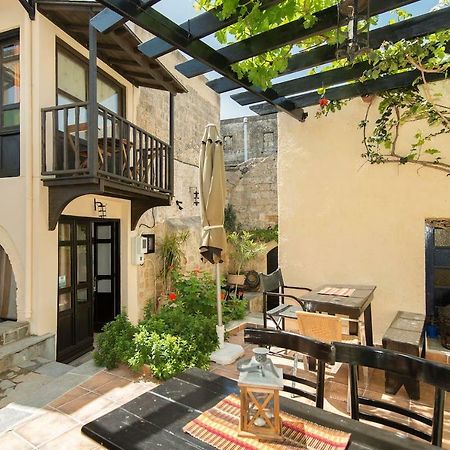 Chris Αpartments Old Town Appartement Rhodes City Buitenkant foto