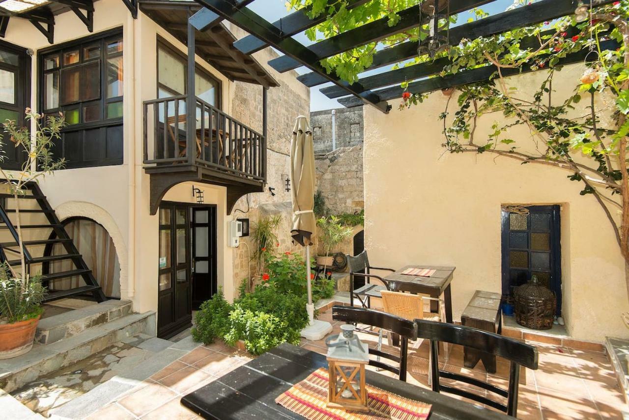 Chris Αpartments Old Town Appartement Rhodes City Buitenkant foto