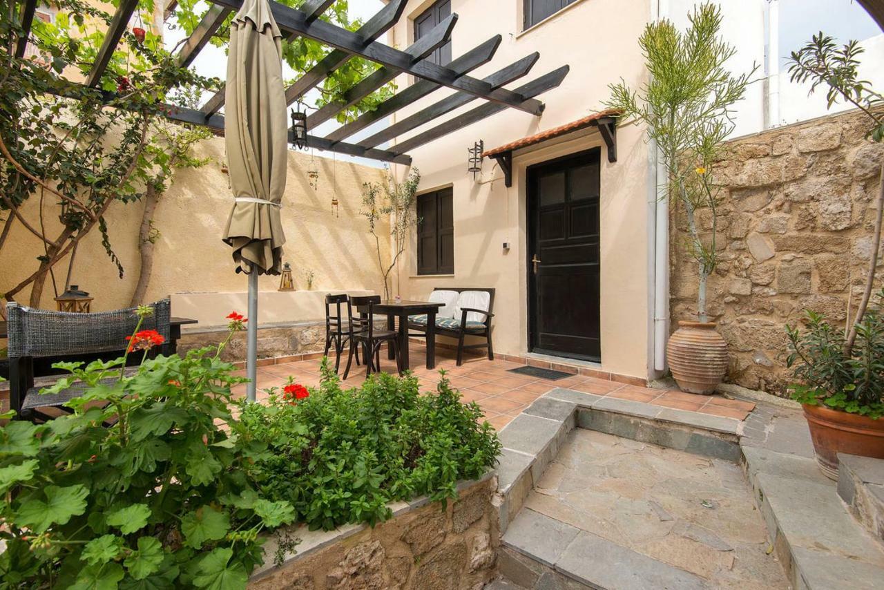 Chris Αpartments Old Town Appartement Rhodes City Buitenkant foto