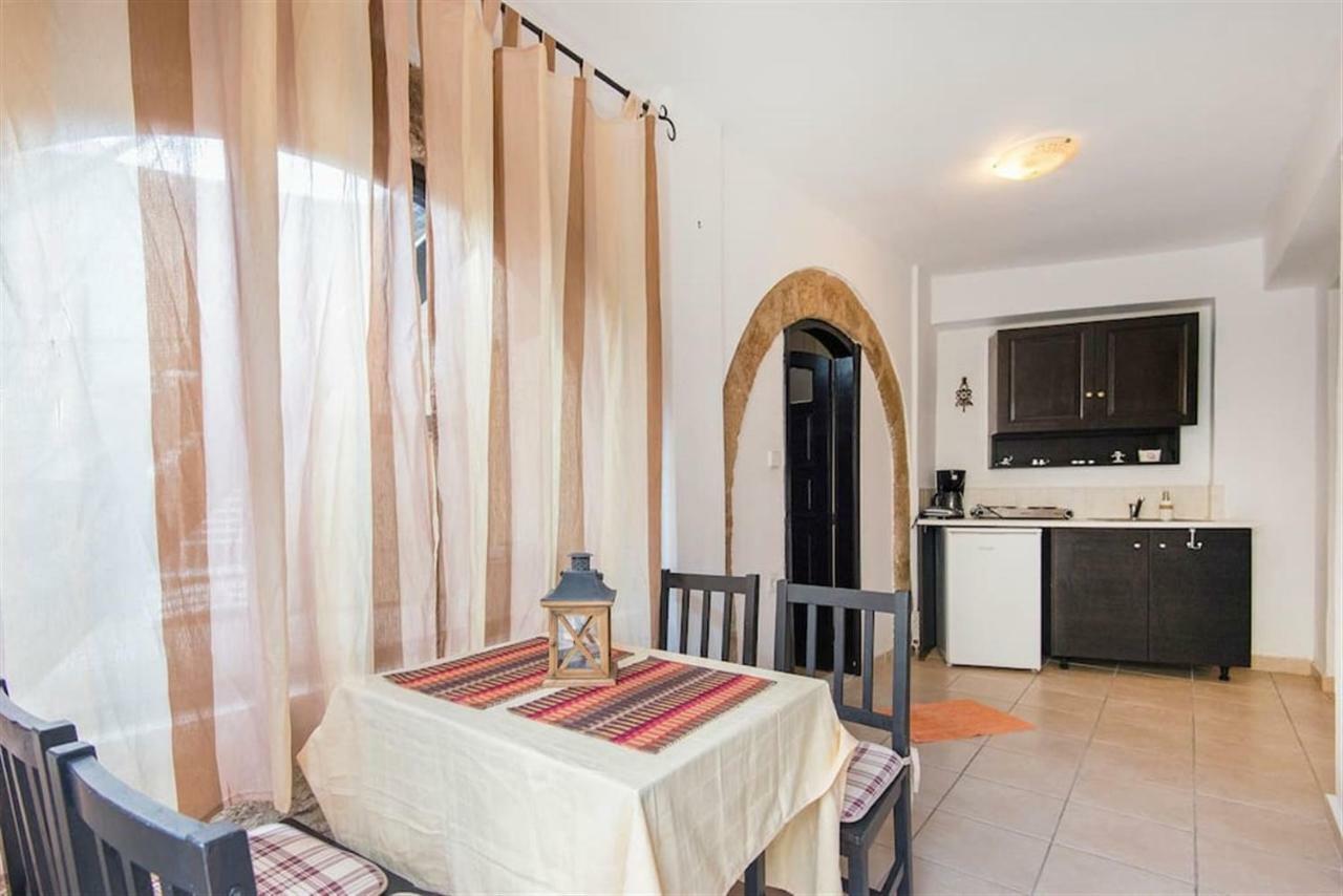 Chris Αpartments Old Town Appartement Rhodes City Buitenkant foto